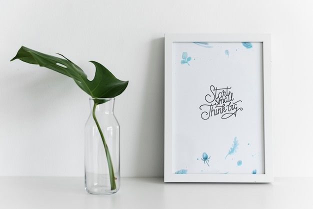 Modernes minimalistisches Interieur