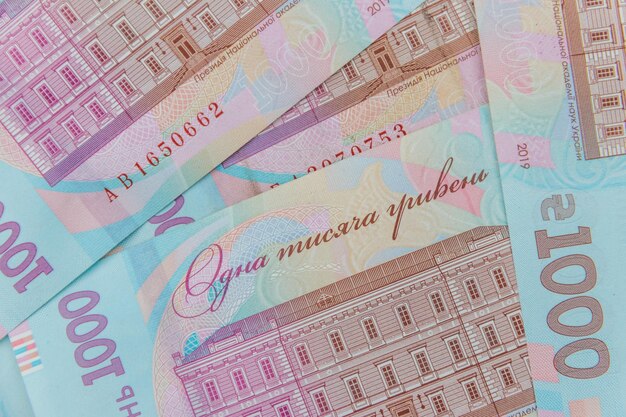 Foto moeda ucraniana fonte de notas de mil hryvnia