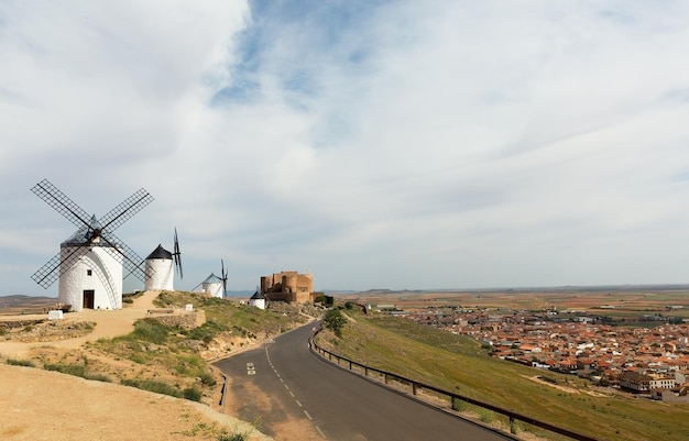 Moinhos de vento Don Quixote em Consuegra Espanha