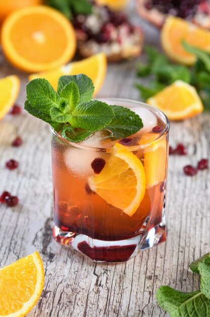 Mojito de Romã e Laranja