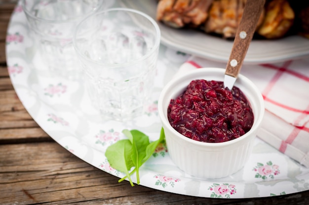 Molho de cranberry e cebola vermelha