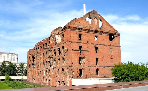 El molino destruido