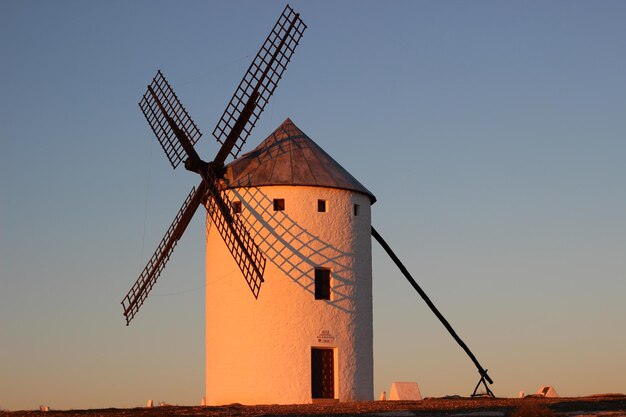 Molino de viento en Castilla la Mancha (España).