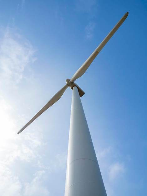 Molino de viento para la producción de energía eléctrica Tarifa provincia de Cádiz Andalucía España