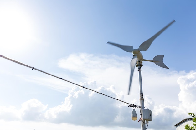 Molino de viento para la producción de energía eléctrica