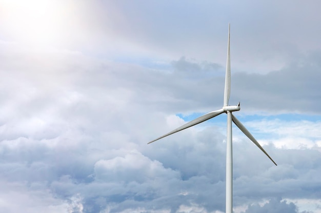 Molinos de viento de energía eólica verde para la producción de molinos de viento de electricidad renovable en el campo produ