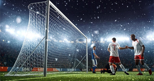 Momento de un partido de fútbol en un estadio profesional