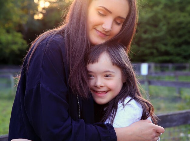 Momentos felizes em família no parque