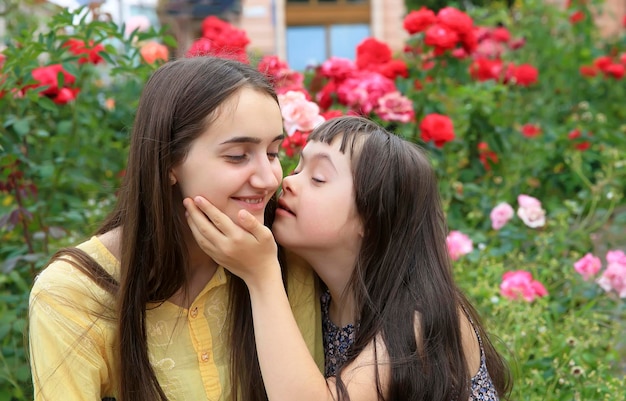 Momentos felizes em família no parque