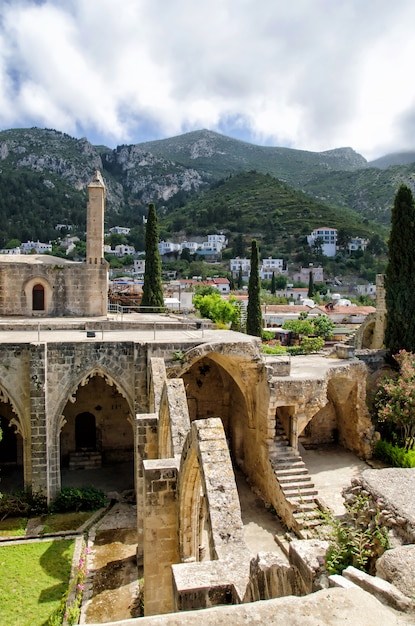 Monasterio de la abadía de Bellapais en el norte de Chipre