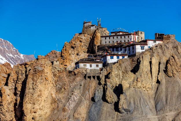 Monasterio de Dhankar valle de spiti himachal pradesh