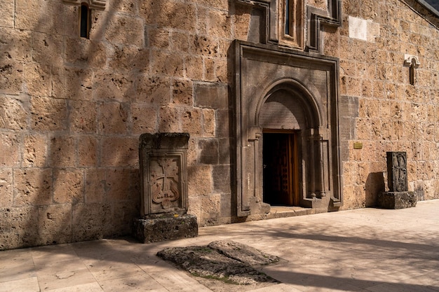 Monasterio de Haghartsin en Armenia se encuentra cerca de Ereván