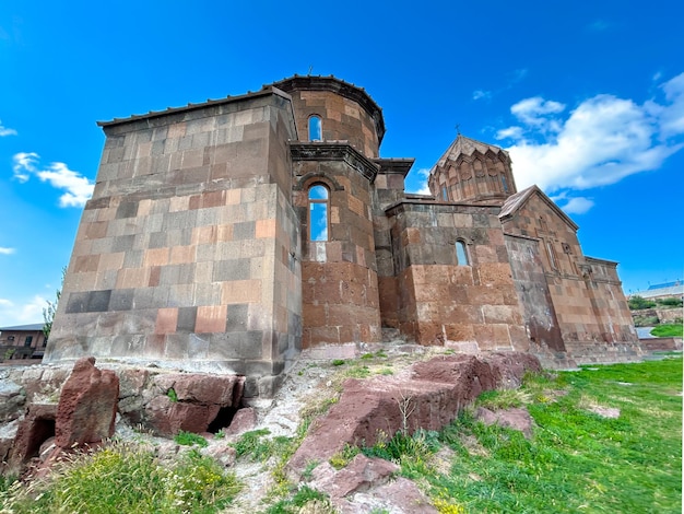 Monasterio Harichavank Monasterio armenio ubicado cerca del pueblo de Harich en la provincia Shirak de Armenia