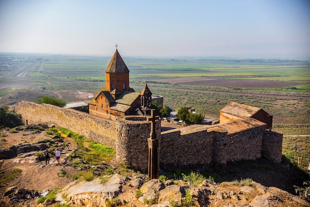 Monasterio de Khor Virap en Armenia cerca de la frontera turca con vistas al monte Ararat, Armenia