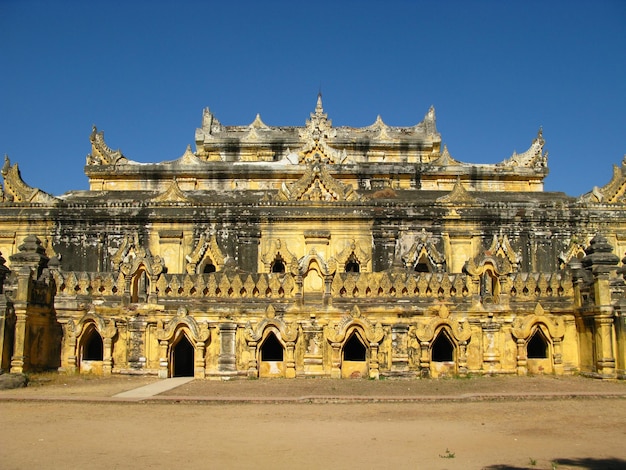 Monasterio Maha Aung Mye Bon Zan Ava cerca de Mandalay Myanmar