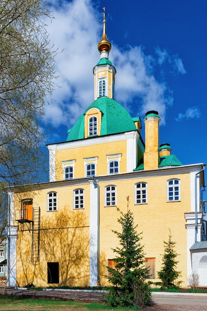 Monasterio de mujeres de San Nicolás Pereslavl en la ciudad de Pereslavl Zalessky en el oblast de Yaroslavl en Rusia.