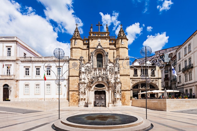 El monasterio de santa cruz