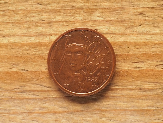 Moneda de 2 centavos que muestra el retrato de la moneda Marianne de Francia E