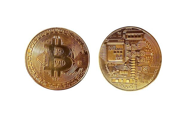 Moneda token Bitcoin aislado sobre fondo blanco.