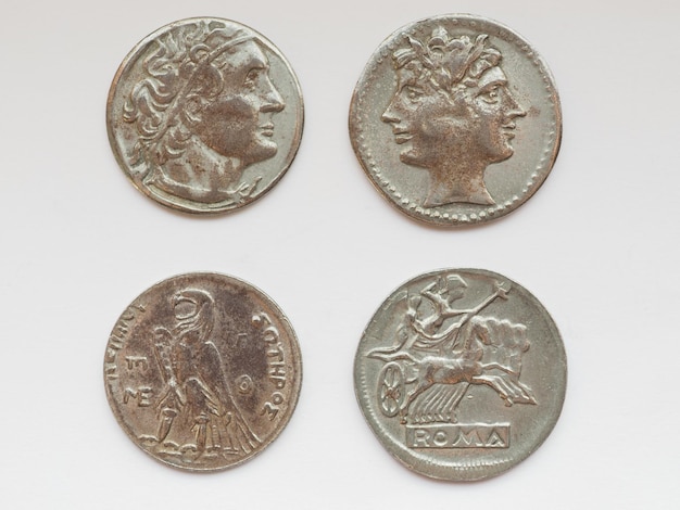 Monedas romanas y griegas antiguas