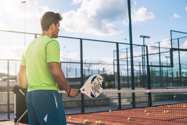 Monitorar aula de padel