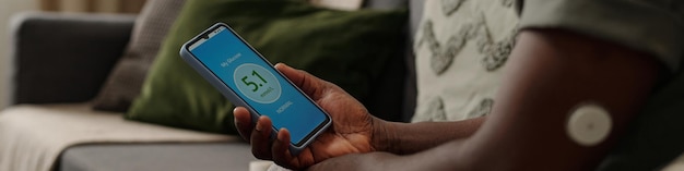 Monitoring glucose levels on smartphone screen