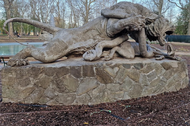 Montagnola Park Skulptur Statue Detail