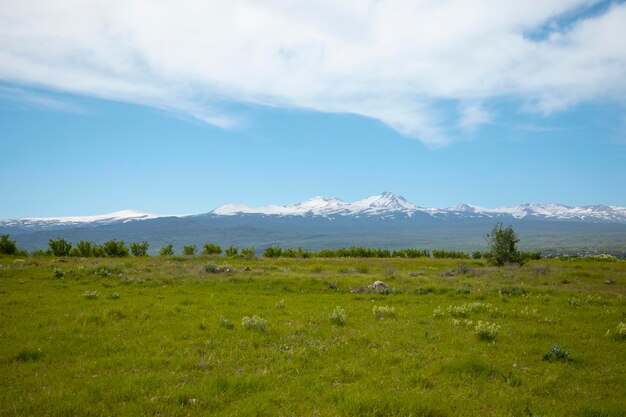 La montaña de los Aragats