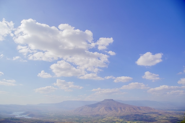 Foto montaña colina paisaje azul cielo