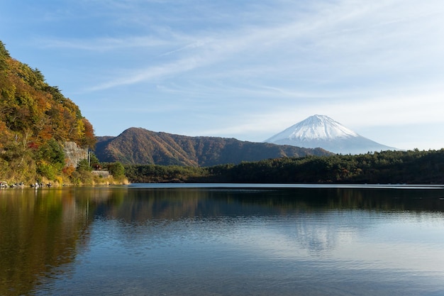 Montaña Fuji en otoño