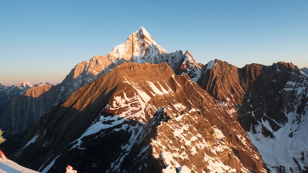 Esta montaña también se llama montaña de cuatro hermanas y se encuentra en Siguniang shan China