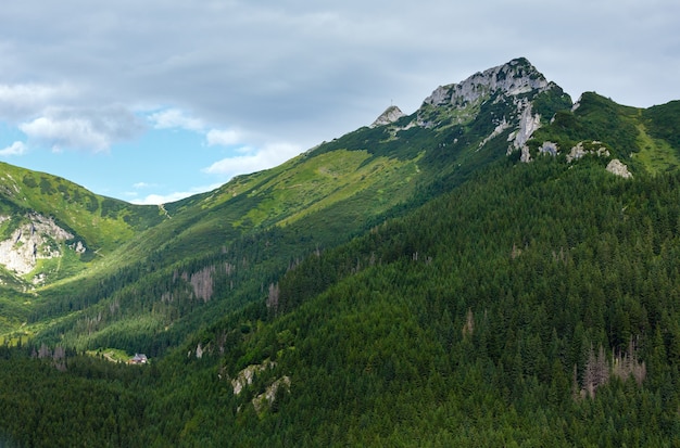 Montaña Tatra, Polonia, vista a la montaña Giewont