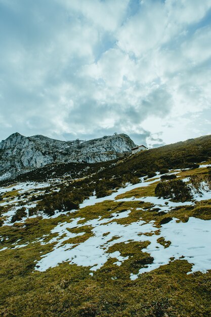 Montañas de colorido