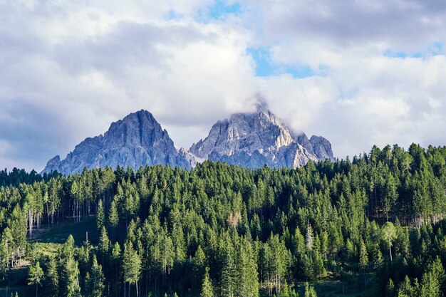 Montañas de los dolomitas