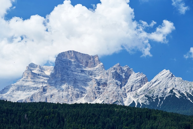 Montañas de monte civetta