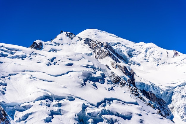 Montañas nevadas Chamonix Mont Blanc HauteSavoie Alpes Francia