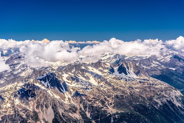 Montañas nevadas Chamonix Mont Blanc HauteSavoie Alpes Francia