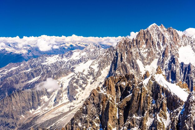 Montañas nevadas Chamonix Mont Blanc HauteSavoie Alpes Francia