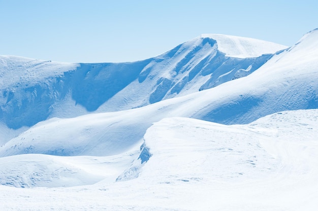 montañas nevadas