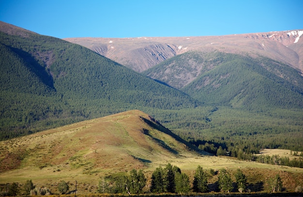 Foto montañas del oeste de sayan