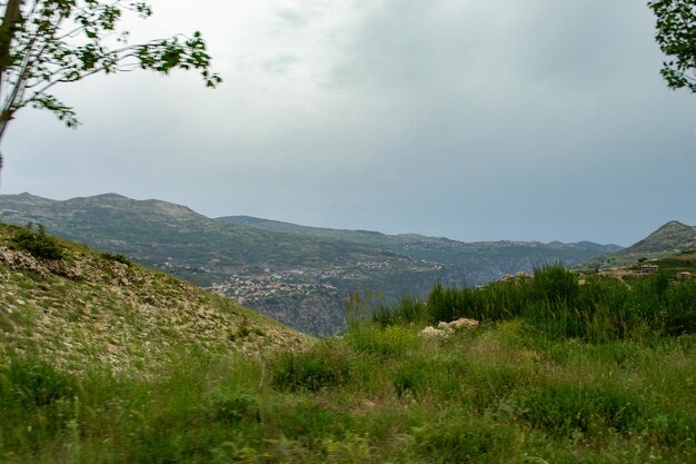 Montañas del pico del líbano nieve vasto paisaje oriente medio