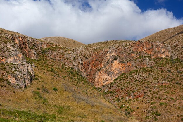 Foto montañas de la reserva natural de zingaro sicilia italia paisaje siciliano