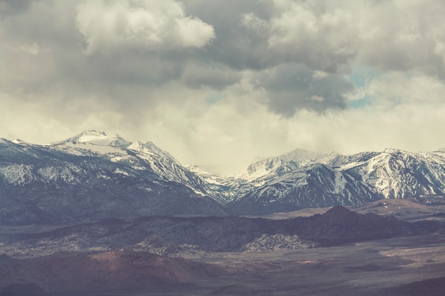 Montañas de Sierra Nevada en California, Estados Unidos