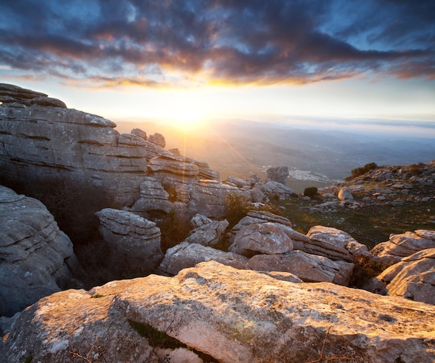 Montañas de la Sierra del Torcal en España