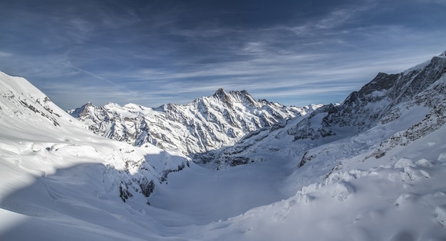 Foto montanha da neve de jungfrau