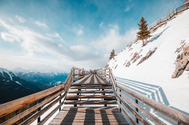 Montanha de enxofre na província de Banff Alberta, Canadá