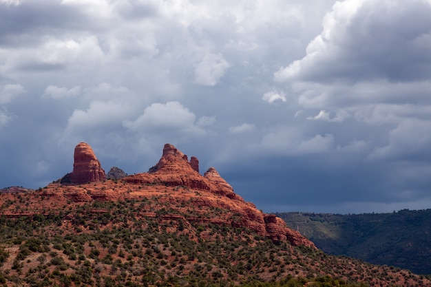 Montanhas ao redor de Sedona em condições tempestuosas