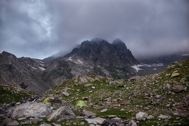 Montanhas do cáucaso variam arkhyz, lago sofia, escalar montanhas