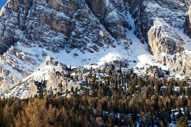 Montanhas dolomitas mágicas