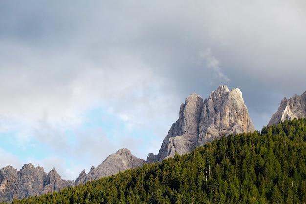 Montanhas Dolomitas